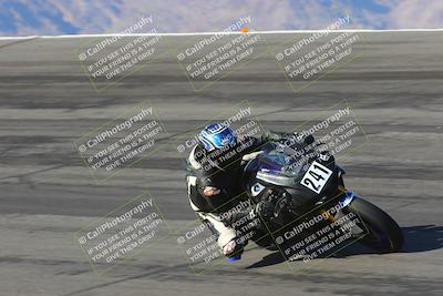 media/Mar-21-2025-CVMA Friday Practice (Fri) [[30cd4fe323]]/2-Racer 1/Session 2 (Bowl)/